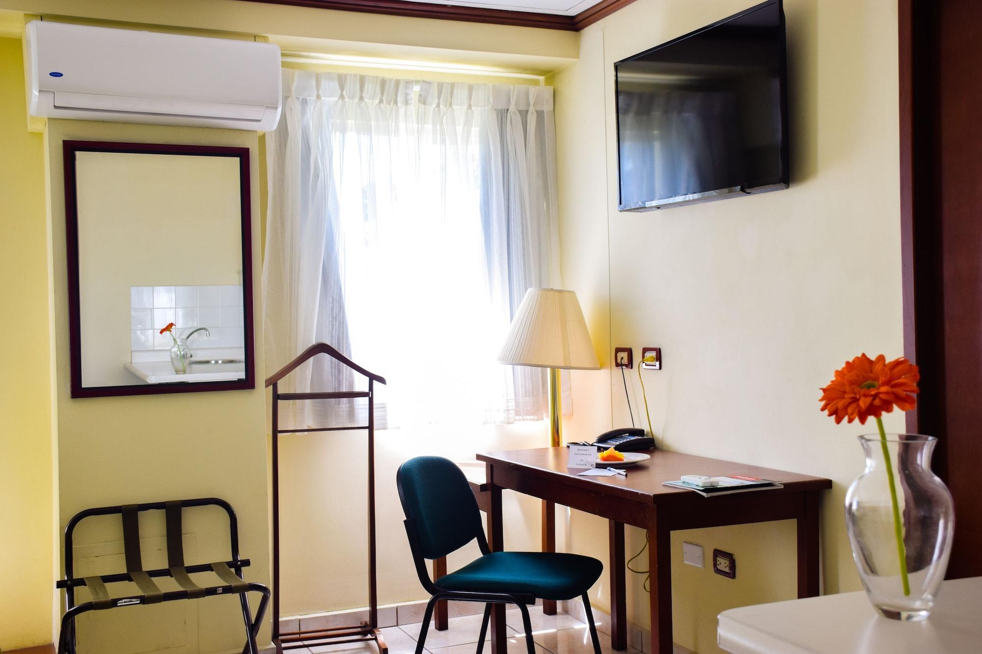 Hotel Gardenia Inn Сан-Сальвадор Экстерьер фото