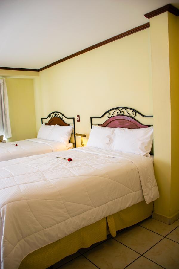 Hotel Gardenia Inn Сан-Сальвадор Экстерьер фото