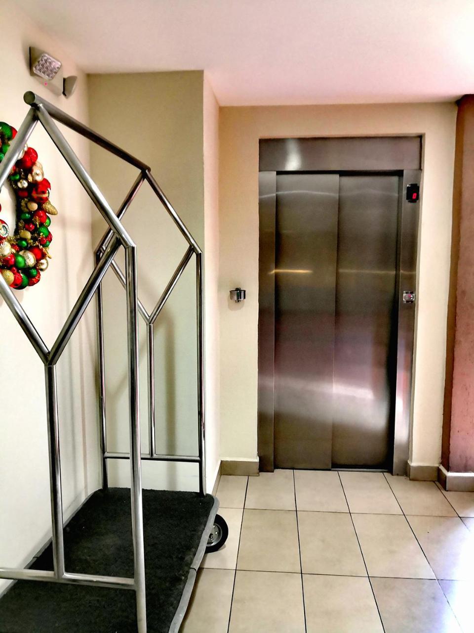 Hotel Gardenia Inn Сан-Сальвадор Экстерьер фото