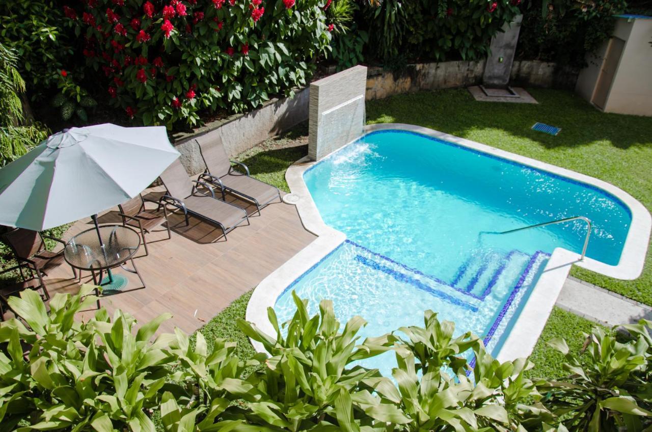 Hotel Gardenia Inn Сан-Сальвадор Экстерьер фото