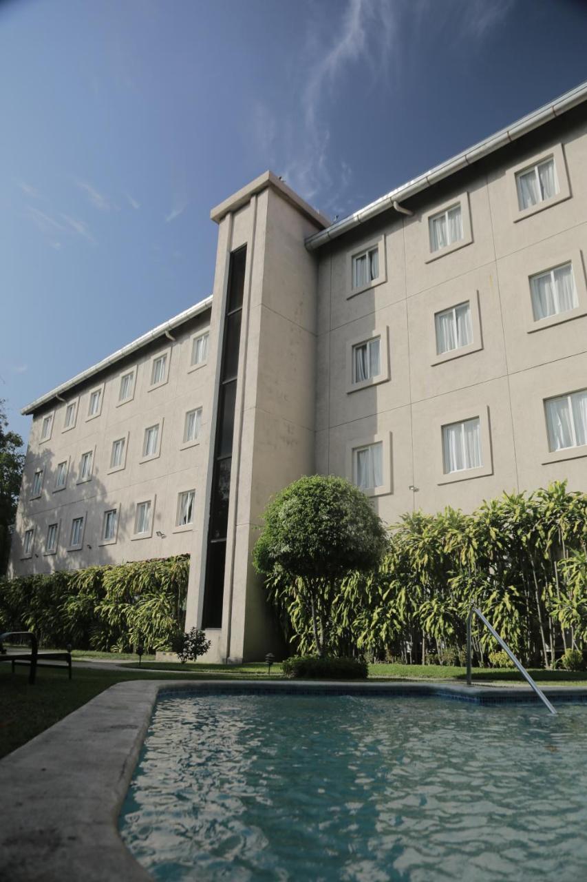 Hotel Gardenia Inn Сан-Сальвадор Экстерьер фото